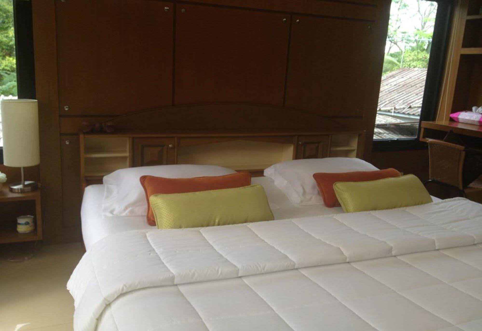 Ruankeaw Homestay Nai Harn المظهر الخارجي الصورة